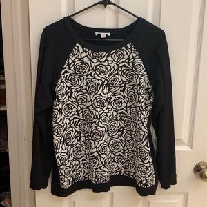 Black and white rose women’s long sleeve top